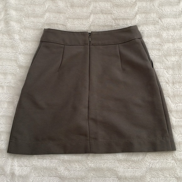 H & M Skirt - Picture 2 of 4